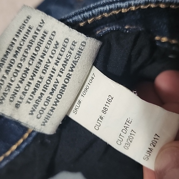 SOLD Torrid Cropped Boyfriend Jegging Size 20 - Picture 7 of 7